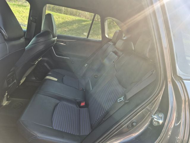 2021 Toyota RAV4 XSE - Photo 26