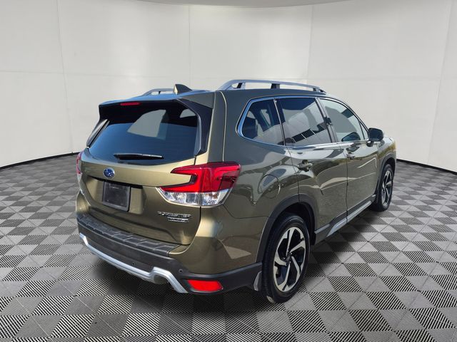 2023 Subaru Forester Touring photo 3