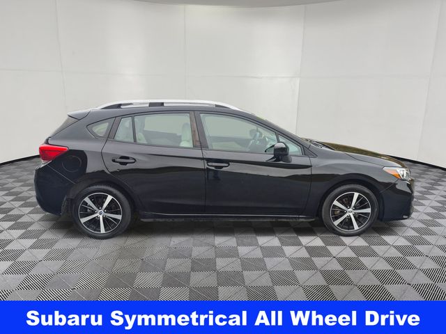 2019 Subaru Impreza 2.0i Premium photo 2