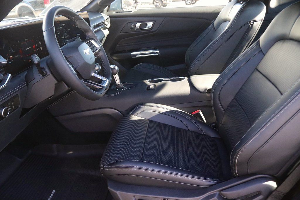 2026 Ford Mustang EcoBoost Premium Fastback - Photo 13