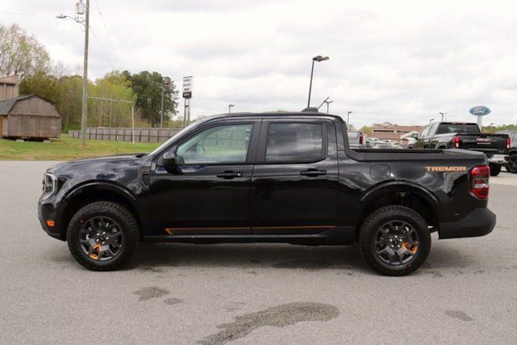 New 2025 Ford Maverick Tremor TRUCK