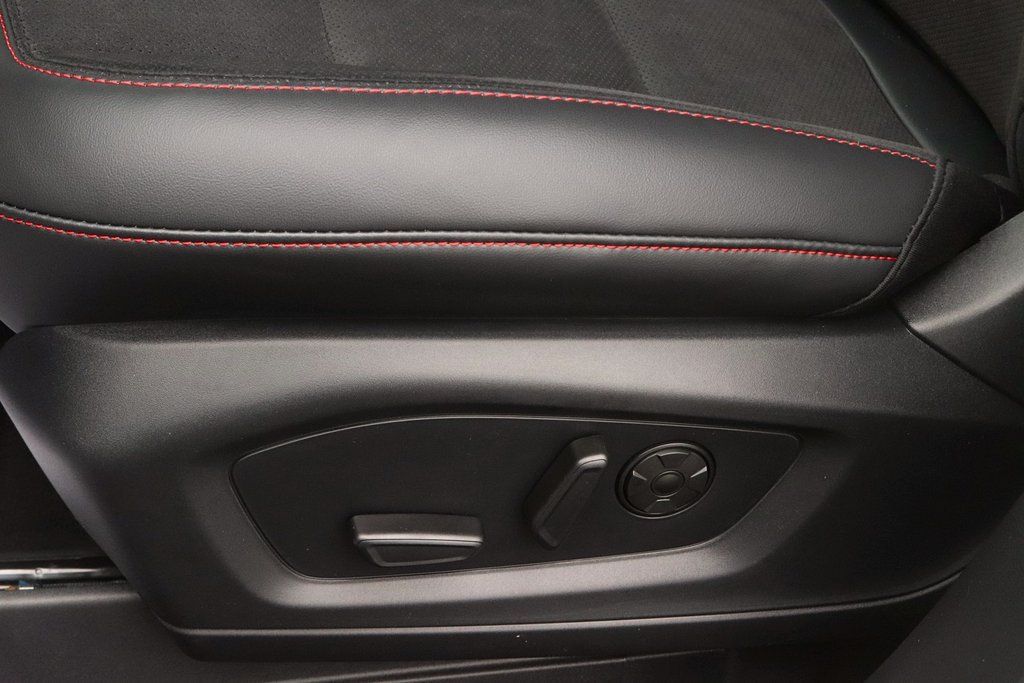 2026 Ford Explorer ST - Photo 18