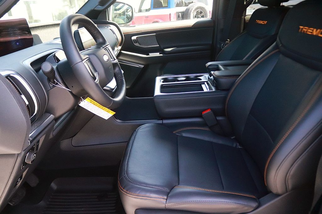 2026 Ford Expedition Tremor - Photo 13