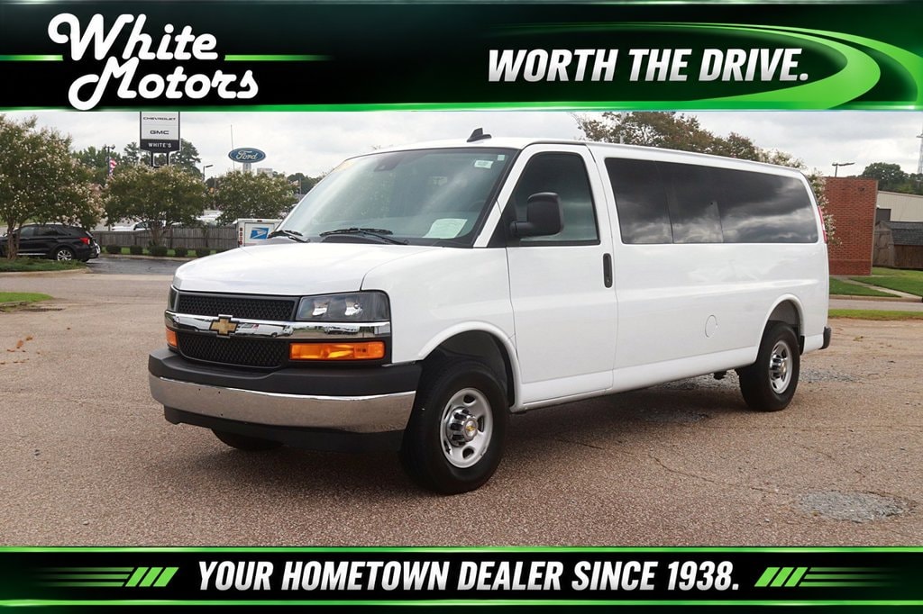 2025 Chevrolet Express Passenger