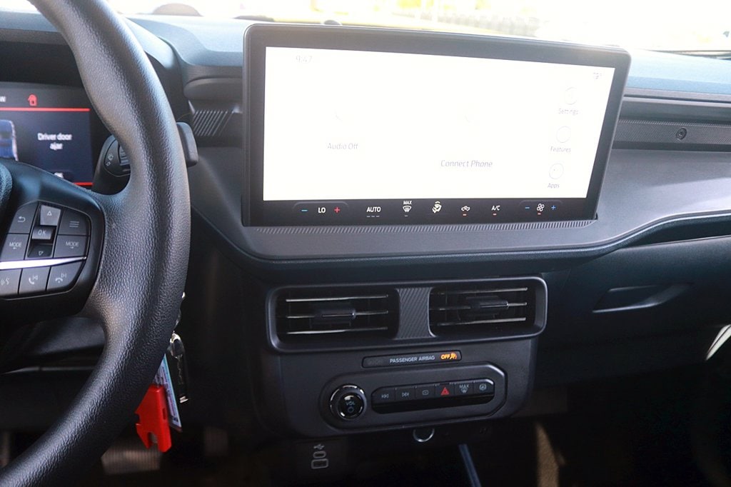 2026 Ford Maverick XL - Photo 17