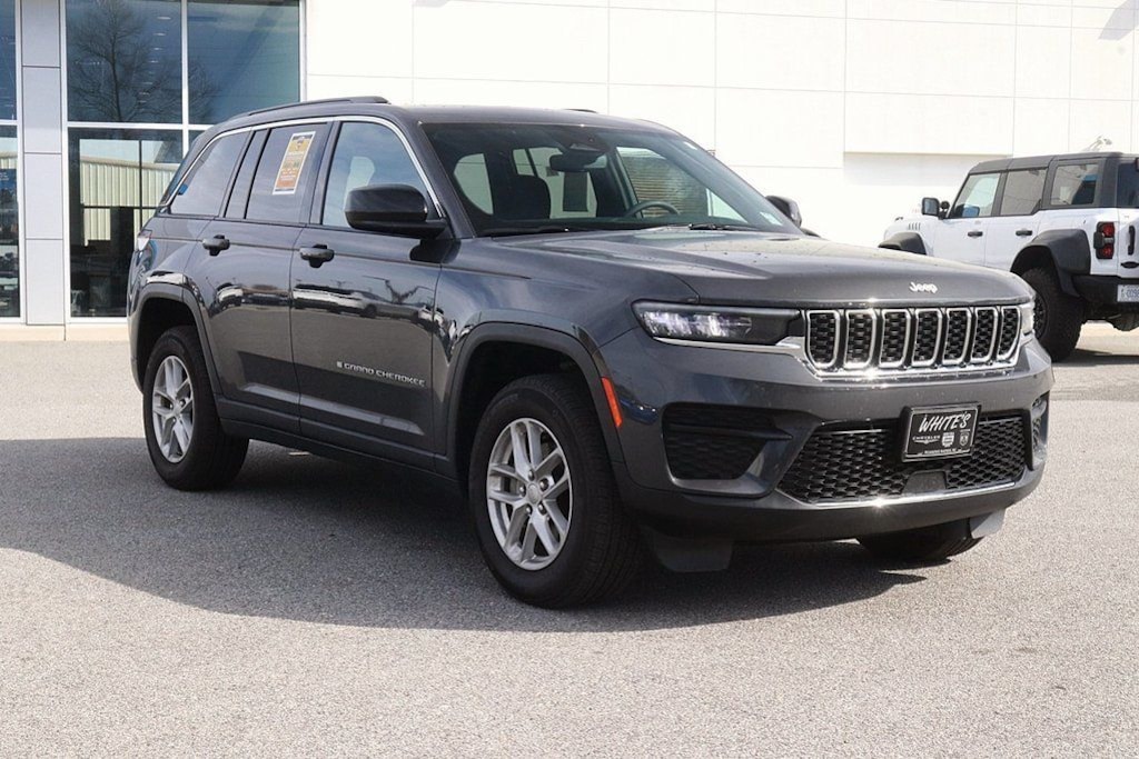 Used 2024 Jeep Grand Cherokee Laredo SUV