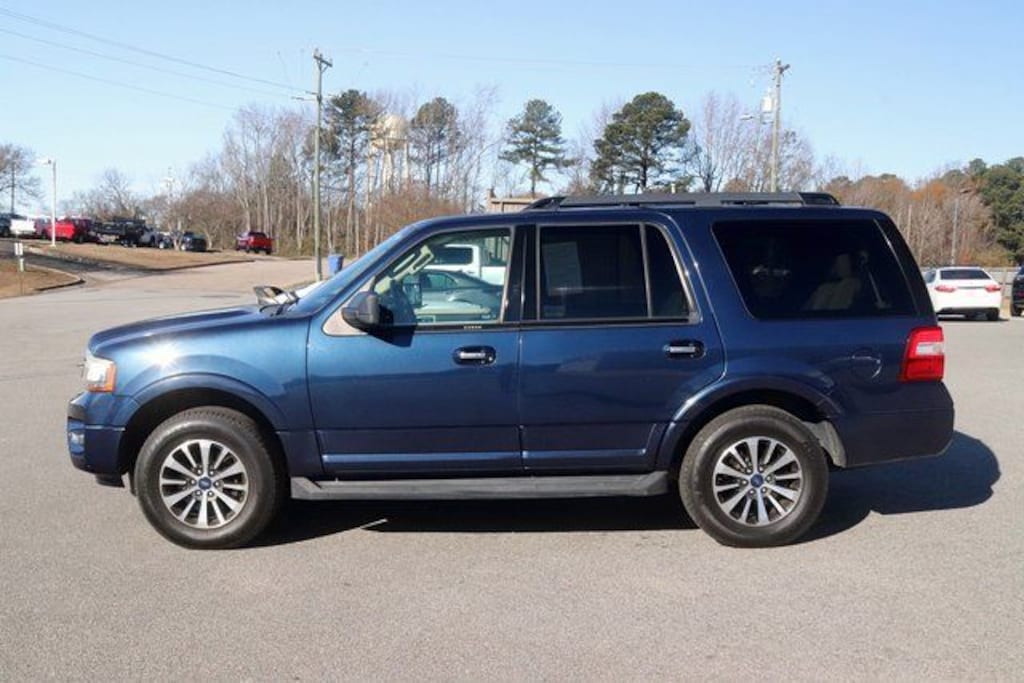 Used 2016 Ford Expedition XLT SUV