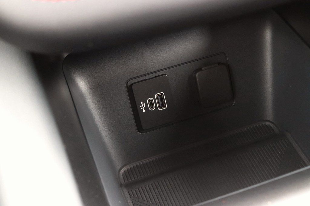 2026 Ford Explorer ST - Photo 25