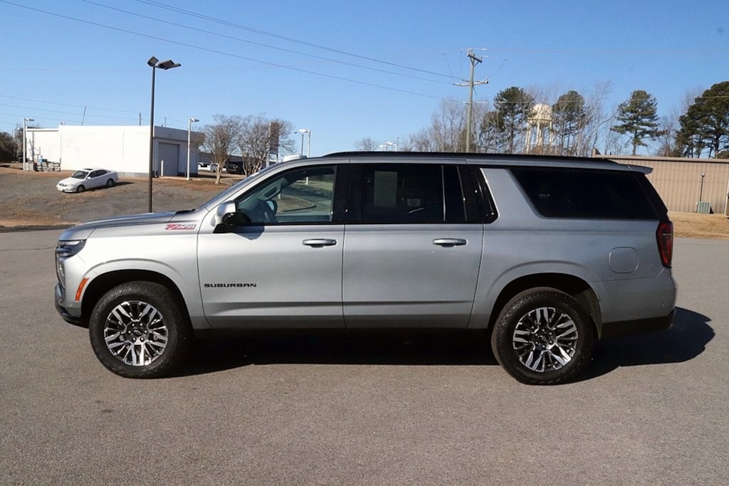 Used 2025 Chevrolet Suburban Z71 SUV