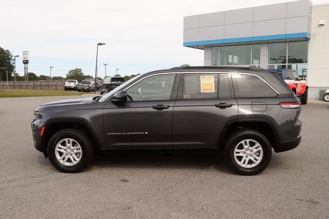 2024 Jeep Grand Cherokee Laredo photo 4