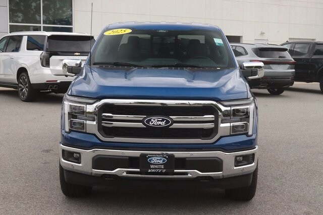 2025 Ford F-150 Lariat photo 2