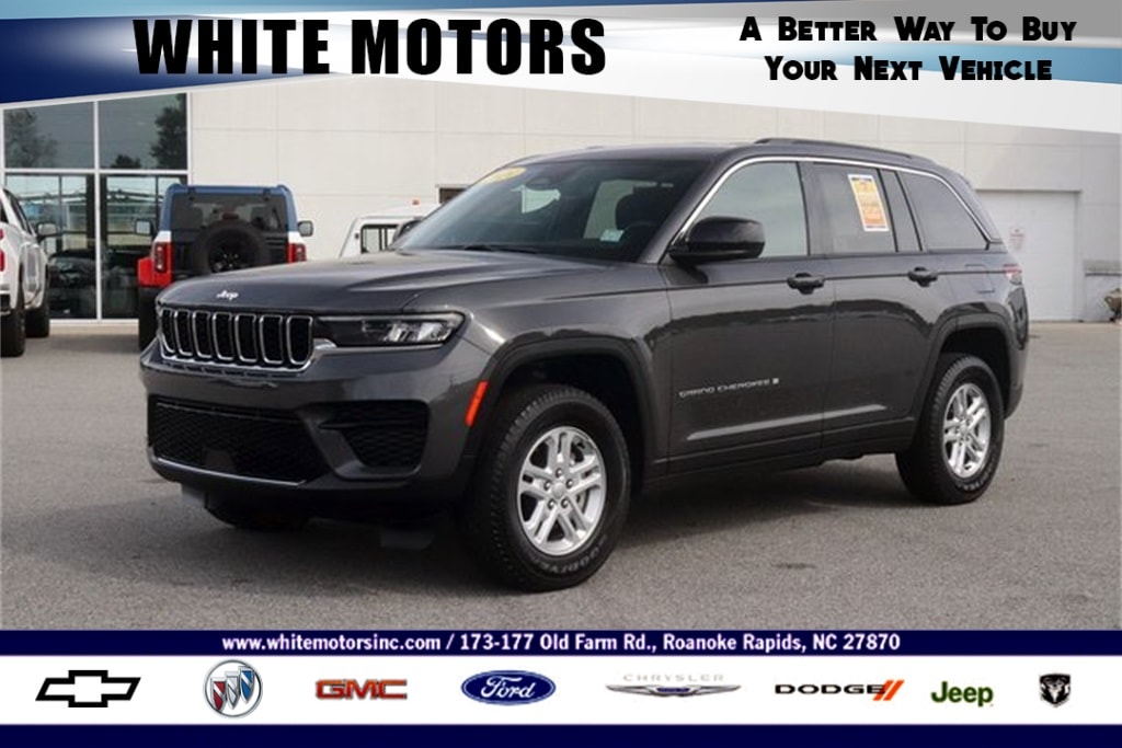 Used 2024 Jeep Grand Cherokee Laredo SUV
