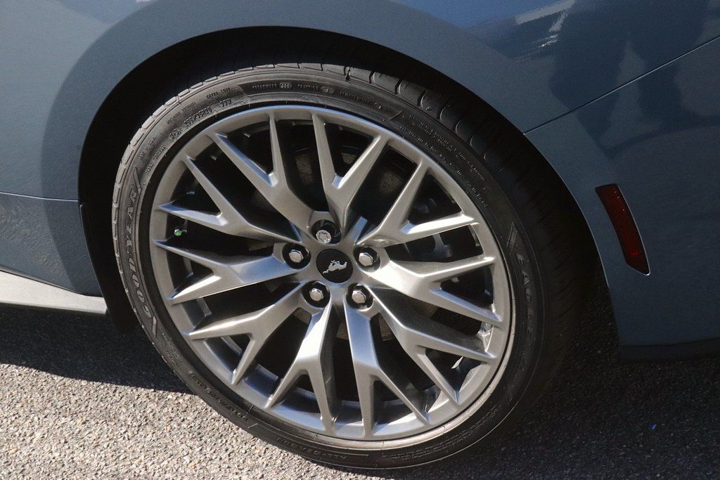 2026 Ford Mustang EcoBoost Premium Fastback - Photo 8