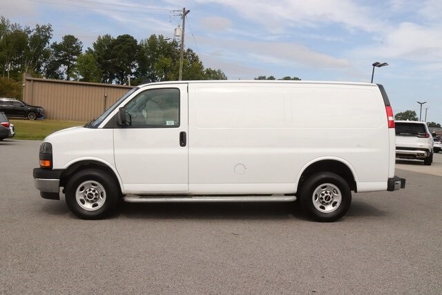 2024 Gmc Savana 2500 Cargo photo 3