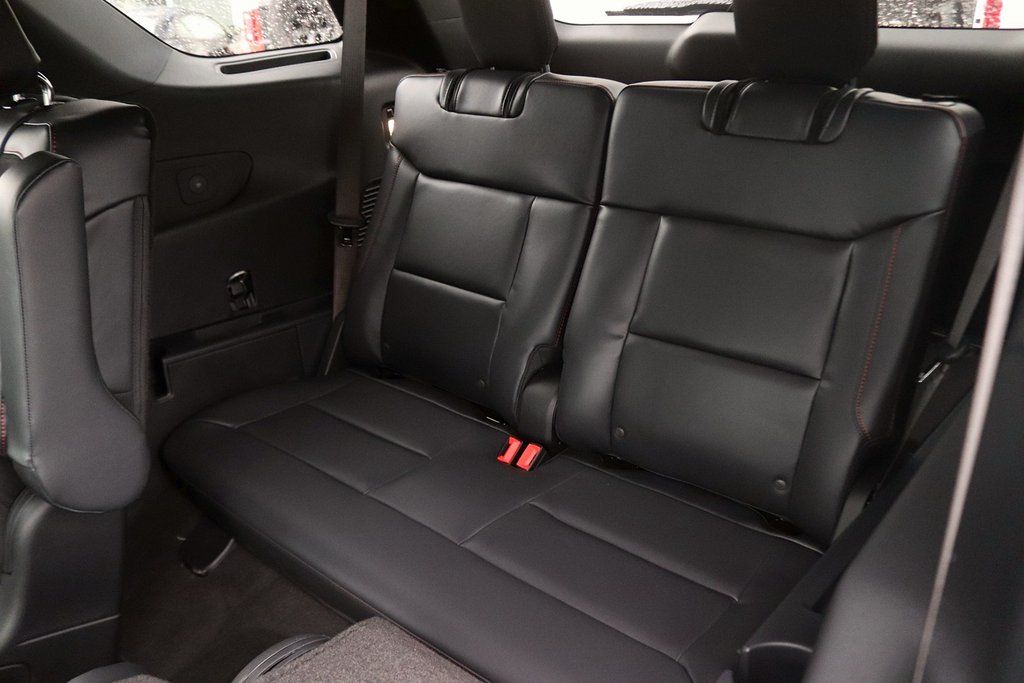 2026 Ford Explorer ST - Photo 15