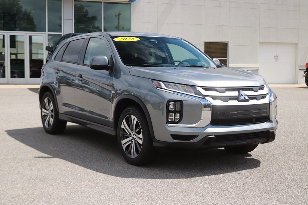 Used 2025 Mitsubishi Outlander Sport 2.0 SE SUV