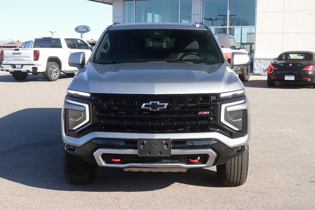 Used 2025 Chevrolet Suburban Z71 SUV