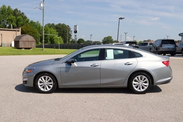 2023 Chevrolet Malibu 1LT photo 3