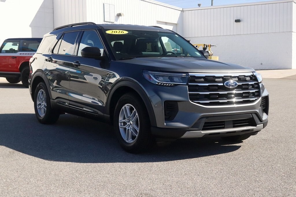 2026 Ford Explorer photo 2