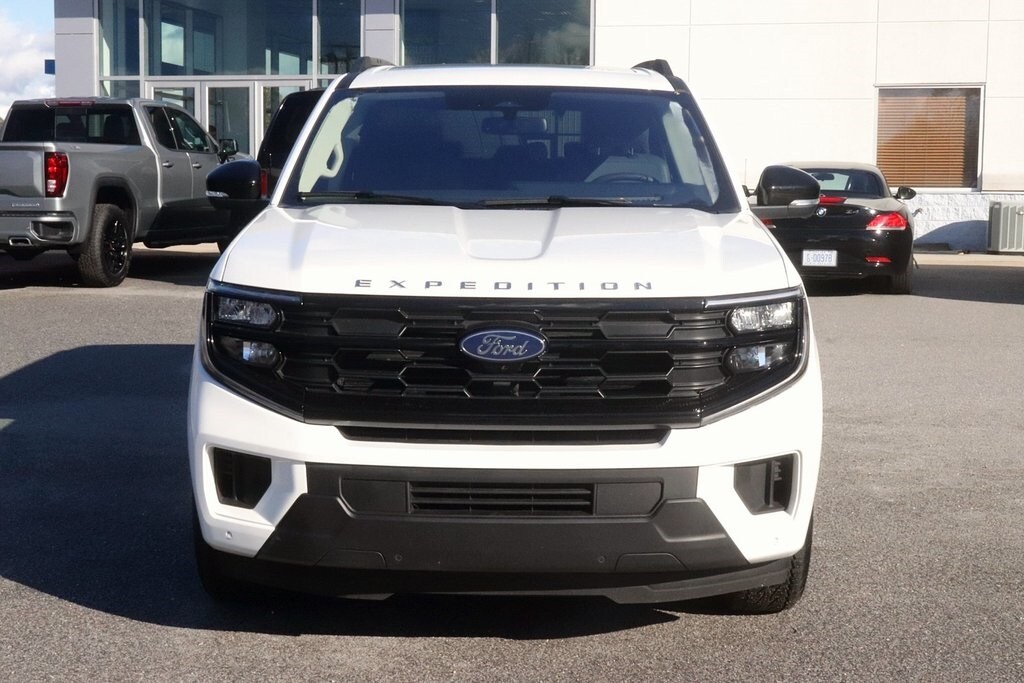Used 2025 Ford Expedition Active SUV