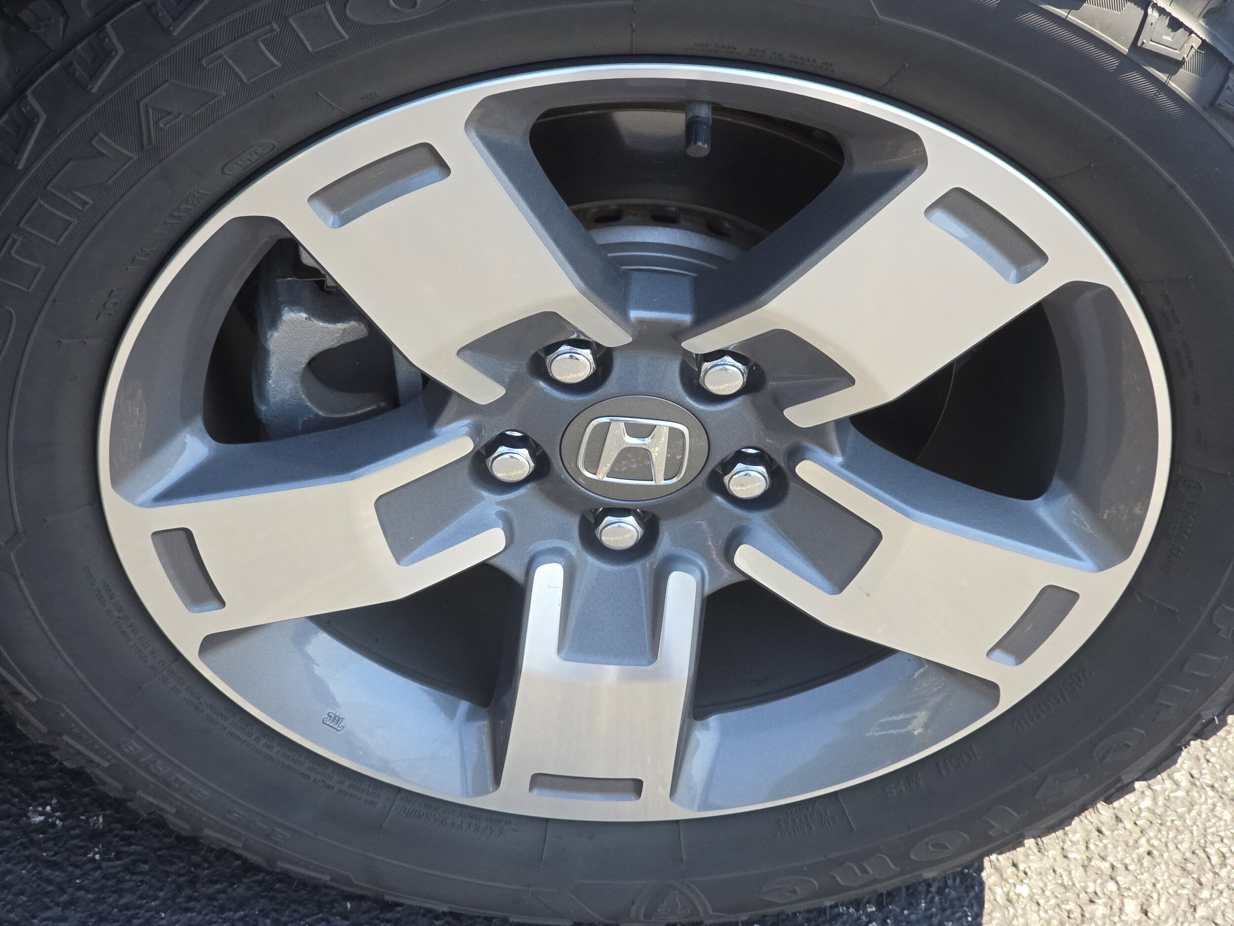 2024 Honda Ridgeline RTL photo 3
