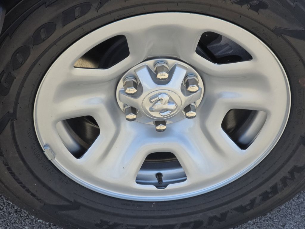 2026 Ram 1500 Tradesman photo 2