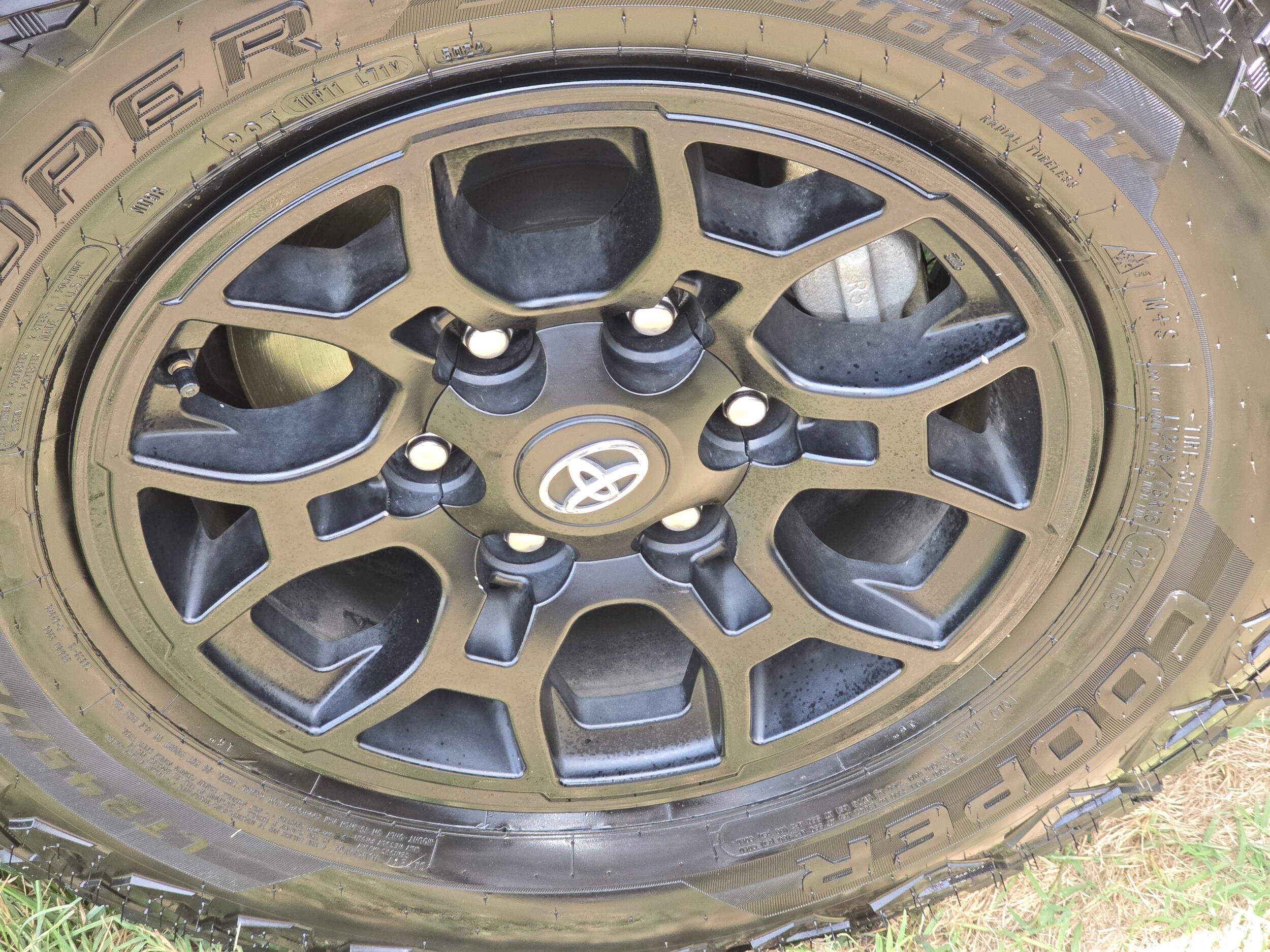 2022 Toyota Tacoma SR5 photo 3