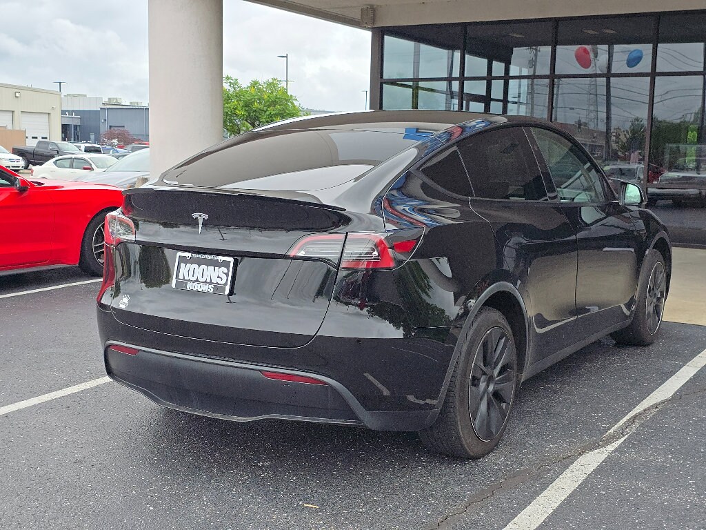 Used 2025 Tesla Model Y Long Range Sport Utility