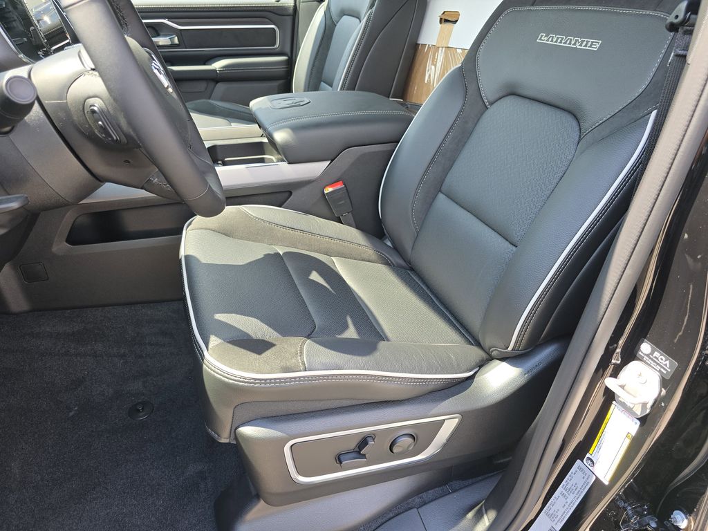 2026 RAM 1500 Laramie - Photo 34