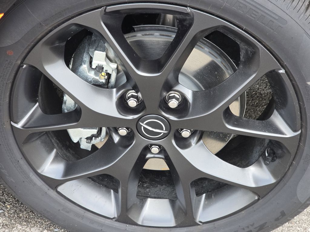 2025 Chrysler Pacifica Limited photo 2