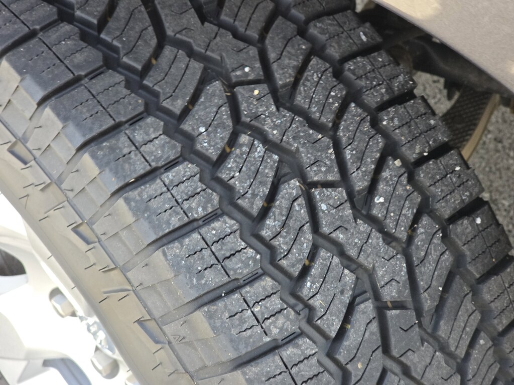 New 2026 Ram 1500 TRADESMAN CREW CAB 4X4 5'7 BOX Pickup