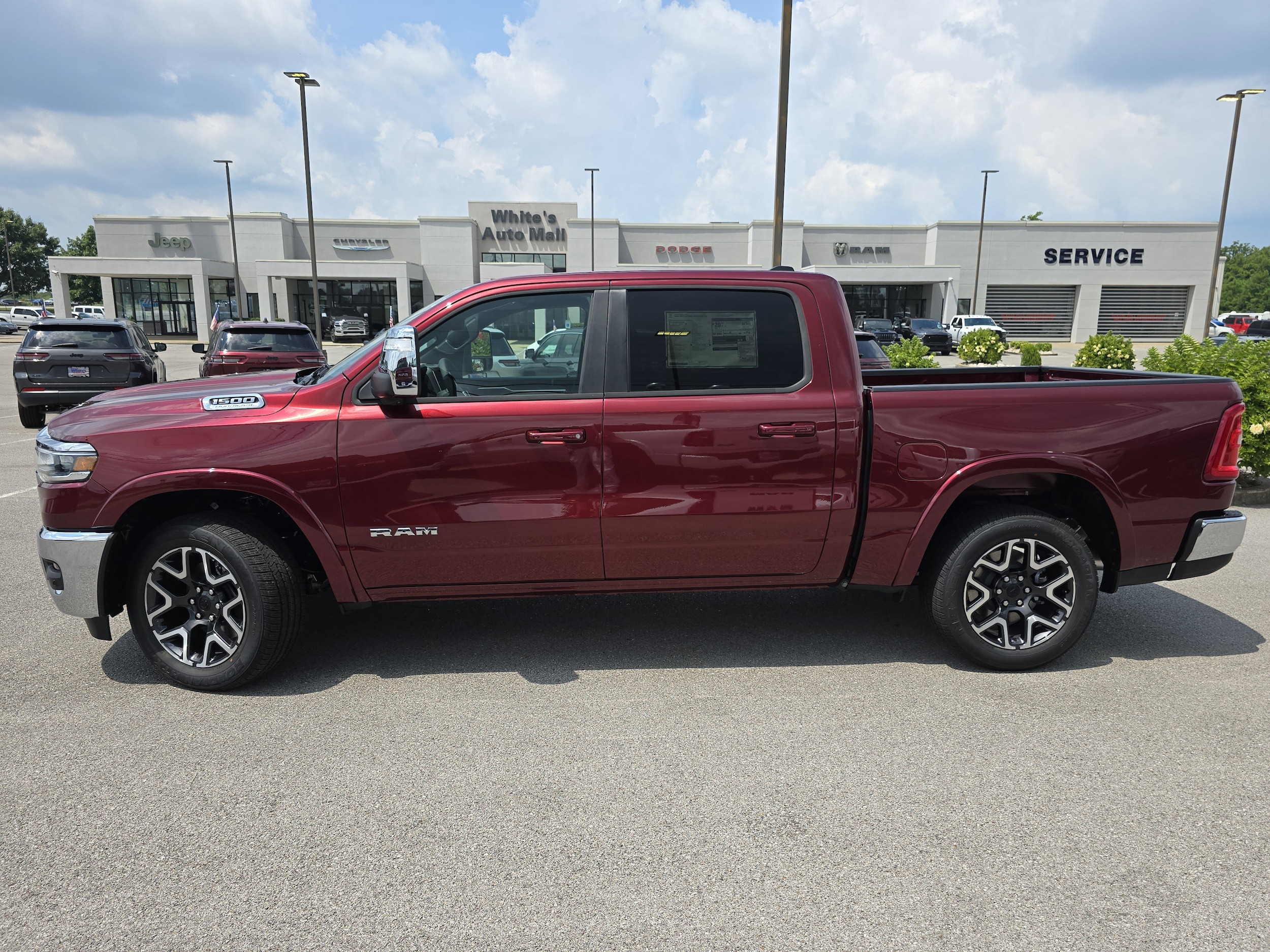 2026 RAM 1500 Laramie - Photo 24