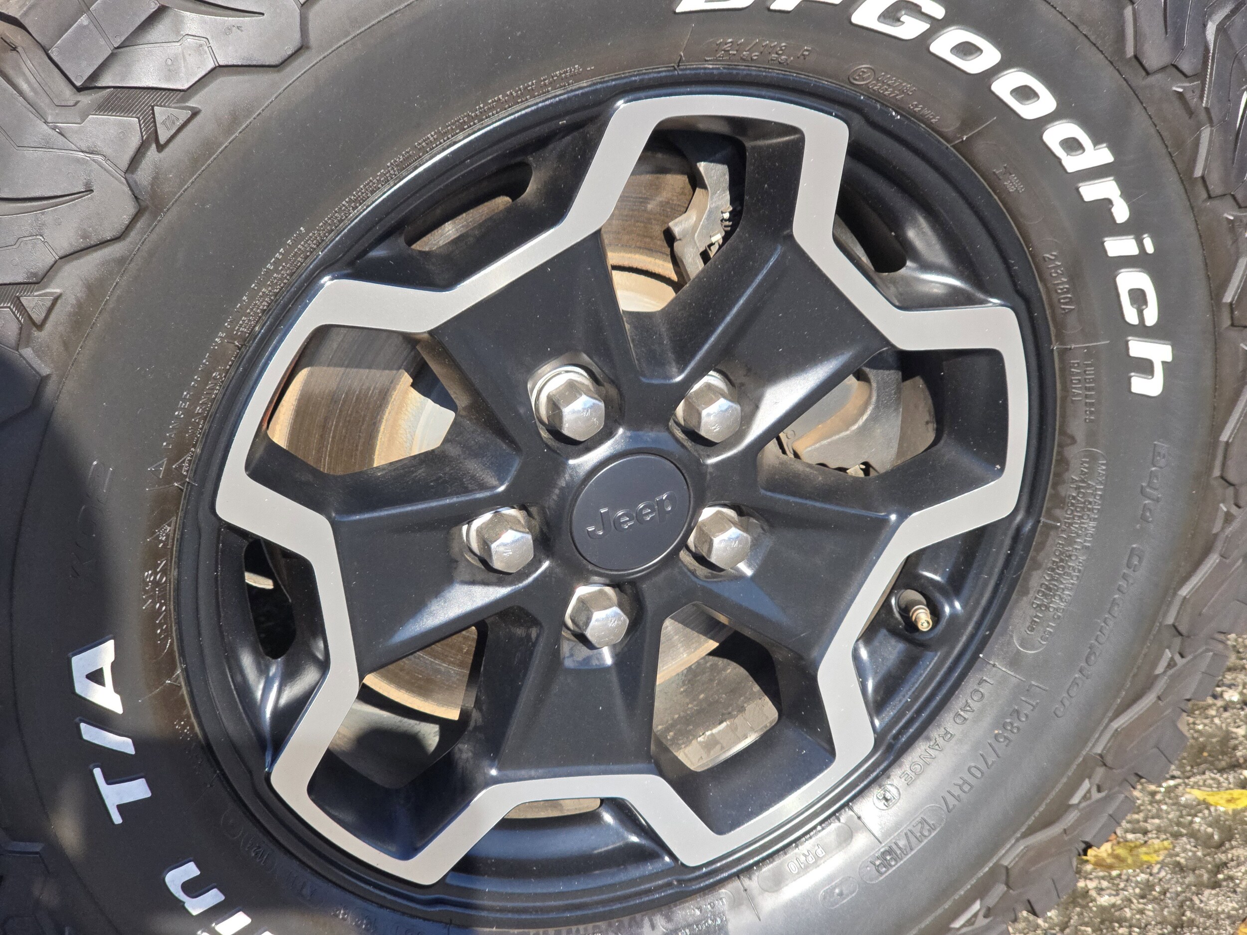 2020 Jeep Gladiator Rubicon photo 3