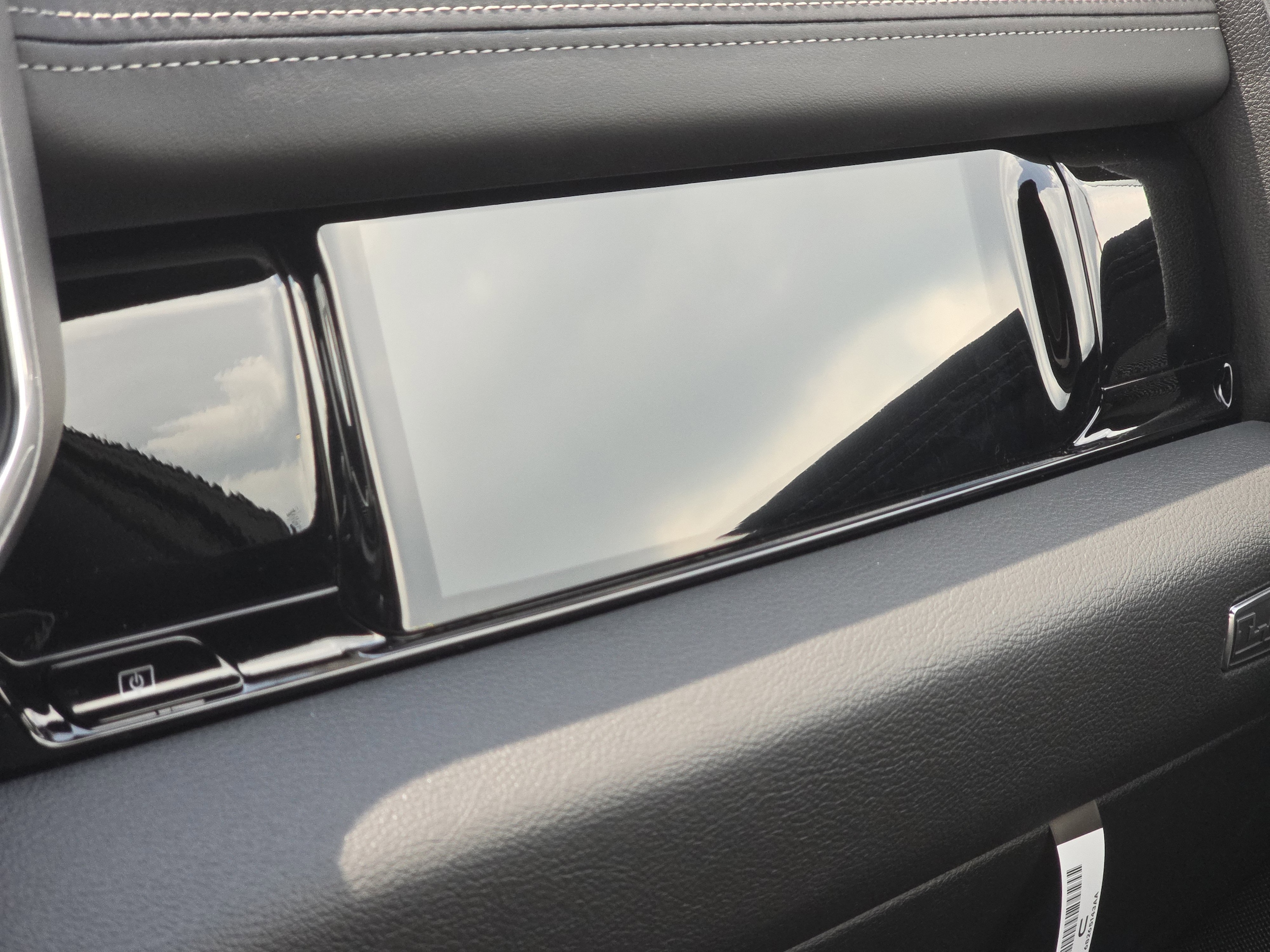 2026 RAM 1500 Laramie - Photo 8