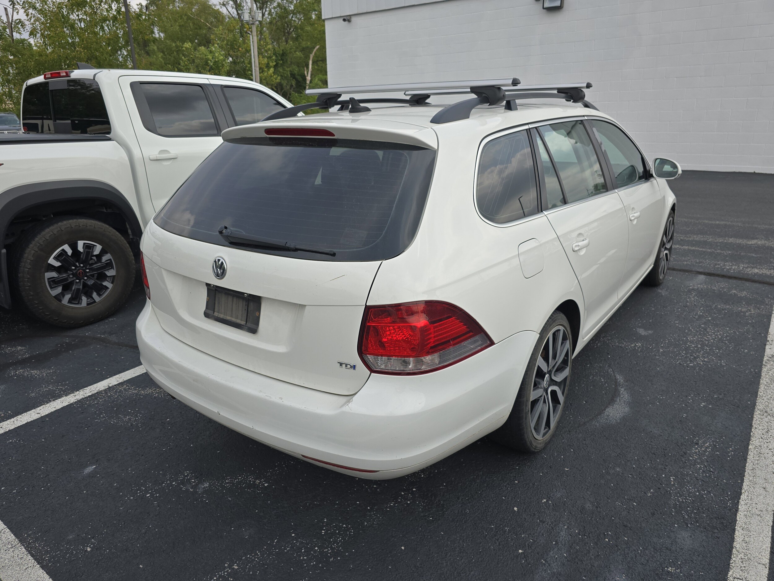 2011 Volkswagen Jetta TDI photo 3