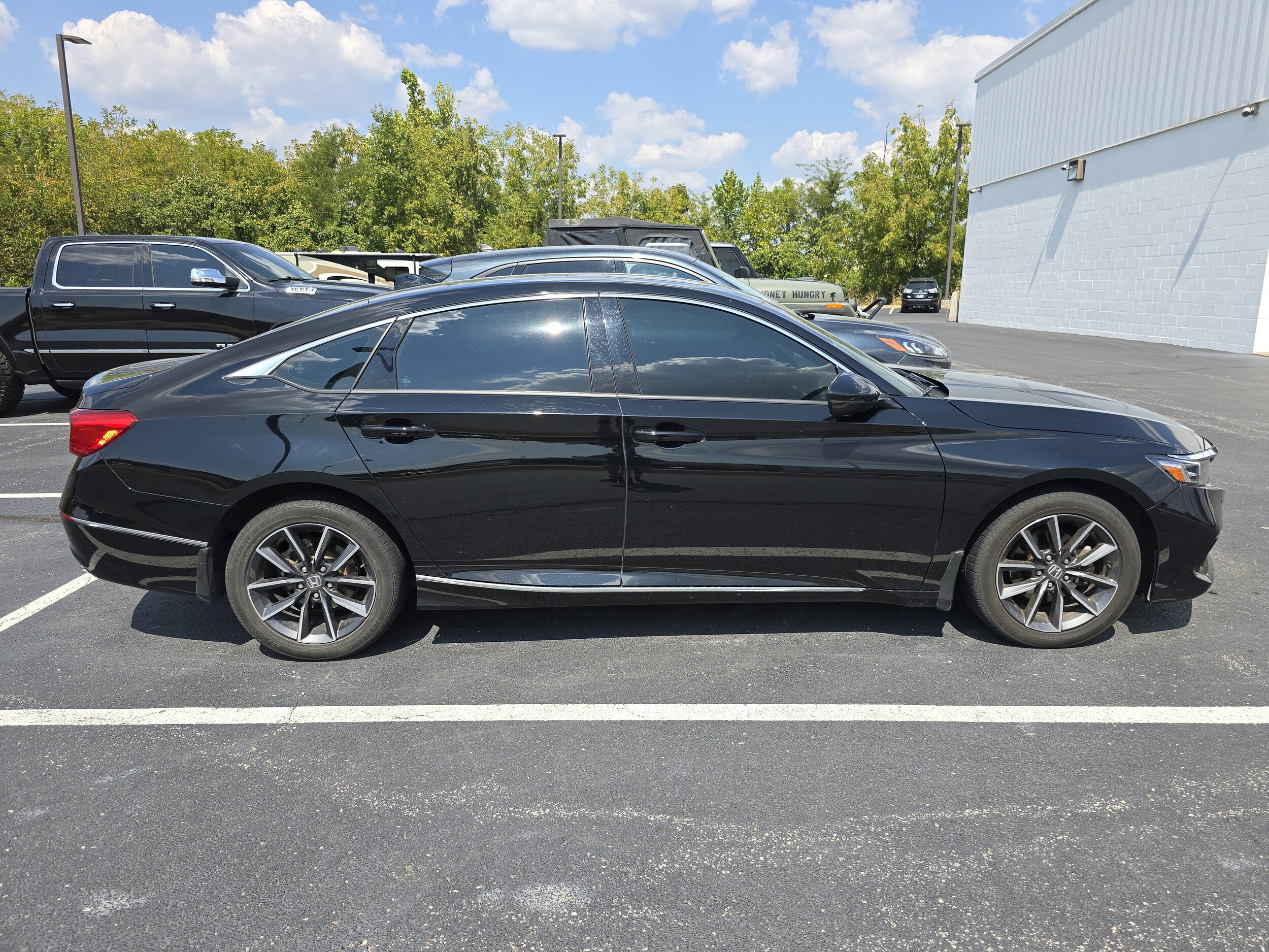 2021 Honda Accord EX-L photo 2