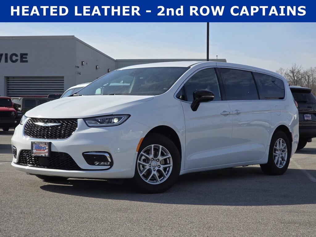 New 2026 Chrysler Pacifica SELECT Wagon