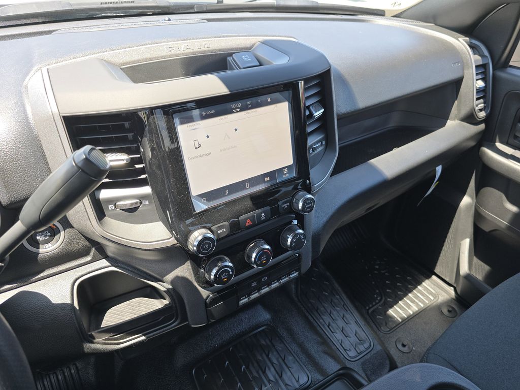 2025 RAM 3500 Chassis Tradesman - Photo 29