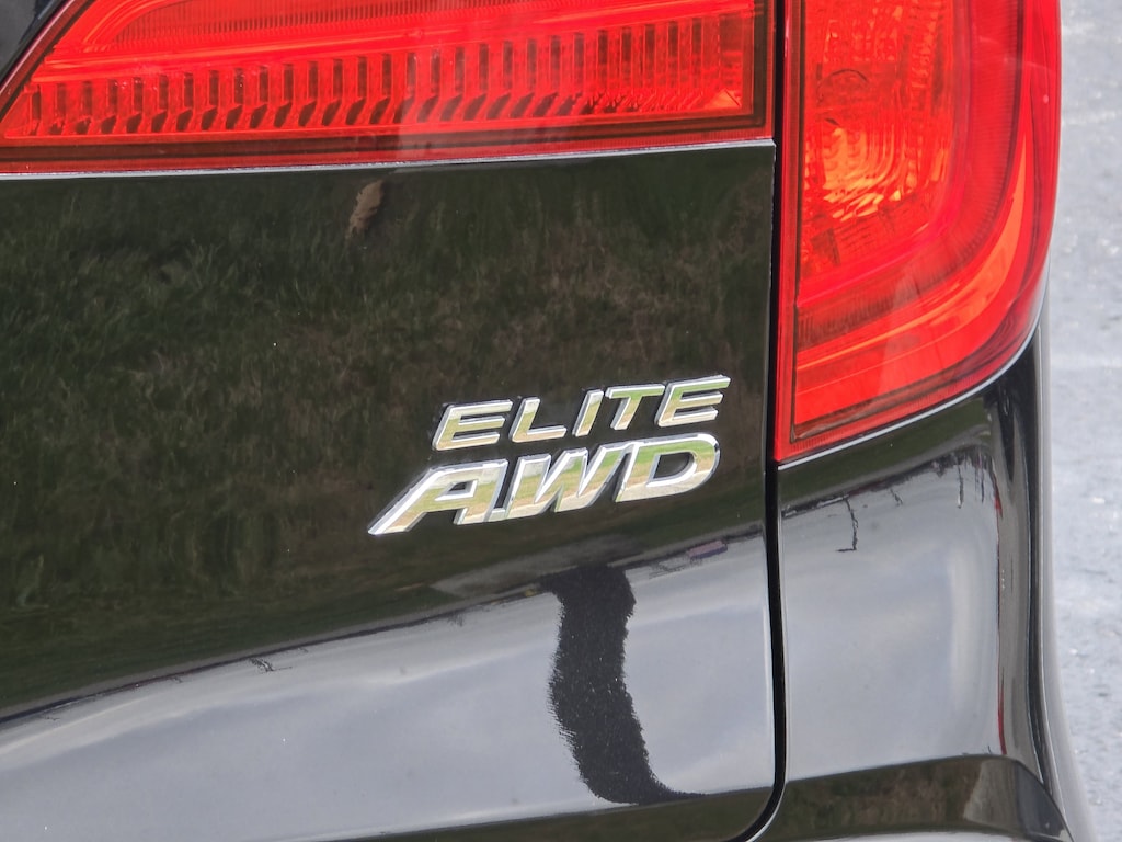 Used 2018 Honda Pilot Elite Sport Utility