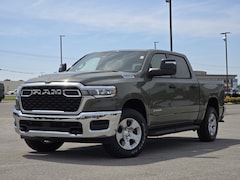 2026 Ram 1500 TRADESMAN CREW CAB 4X4 5'7 BOX Pickup