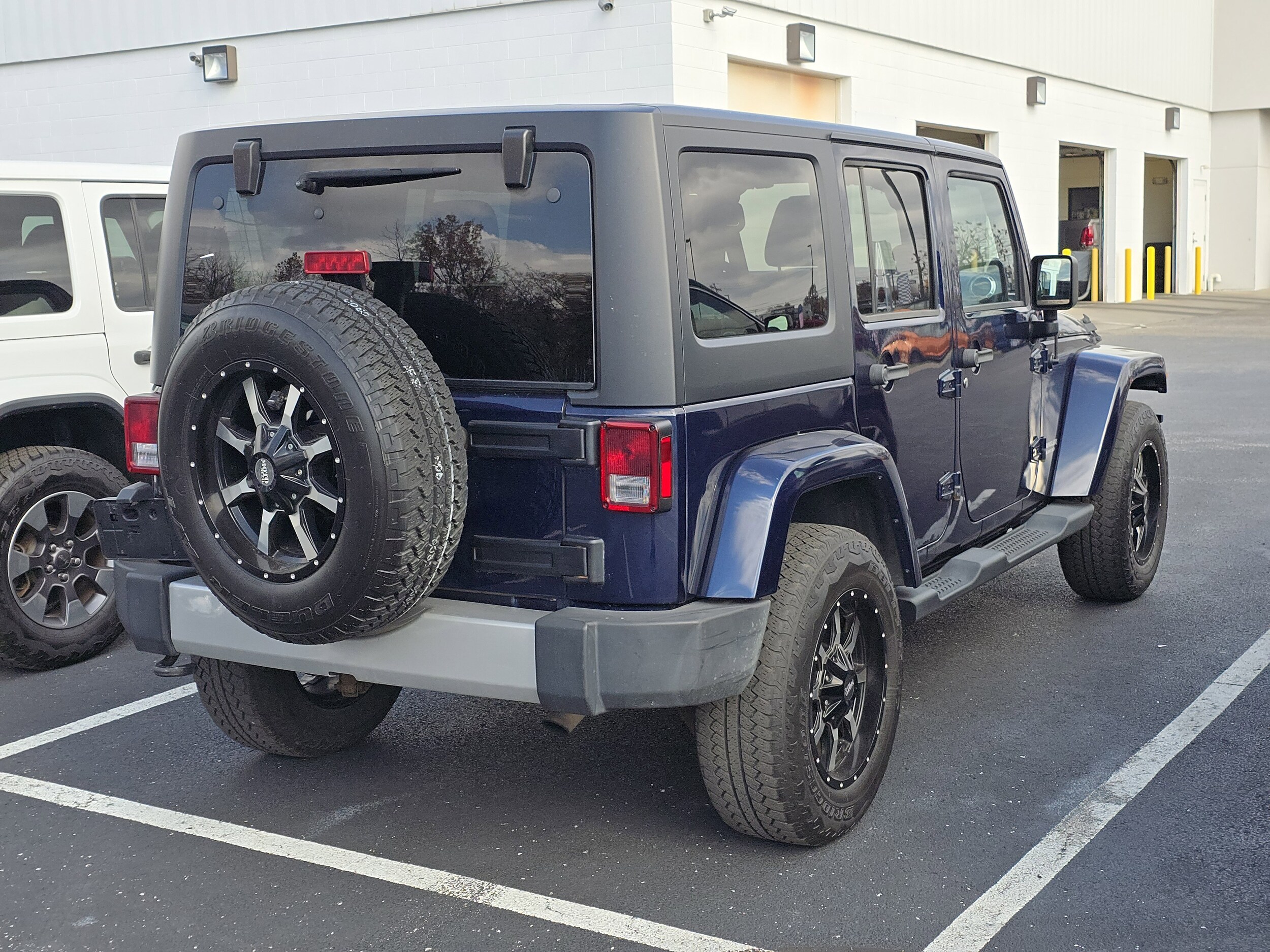 2013 Jeep Wrangler Sahara Sport photo 3