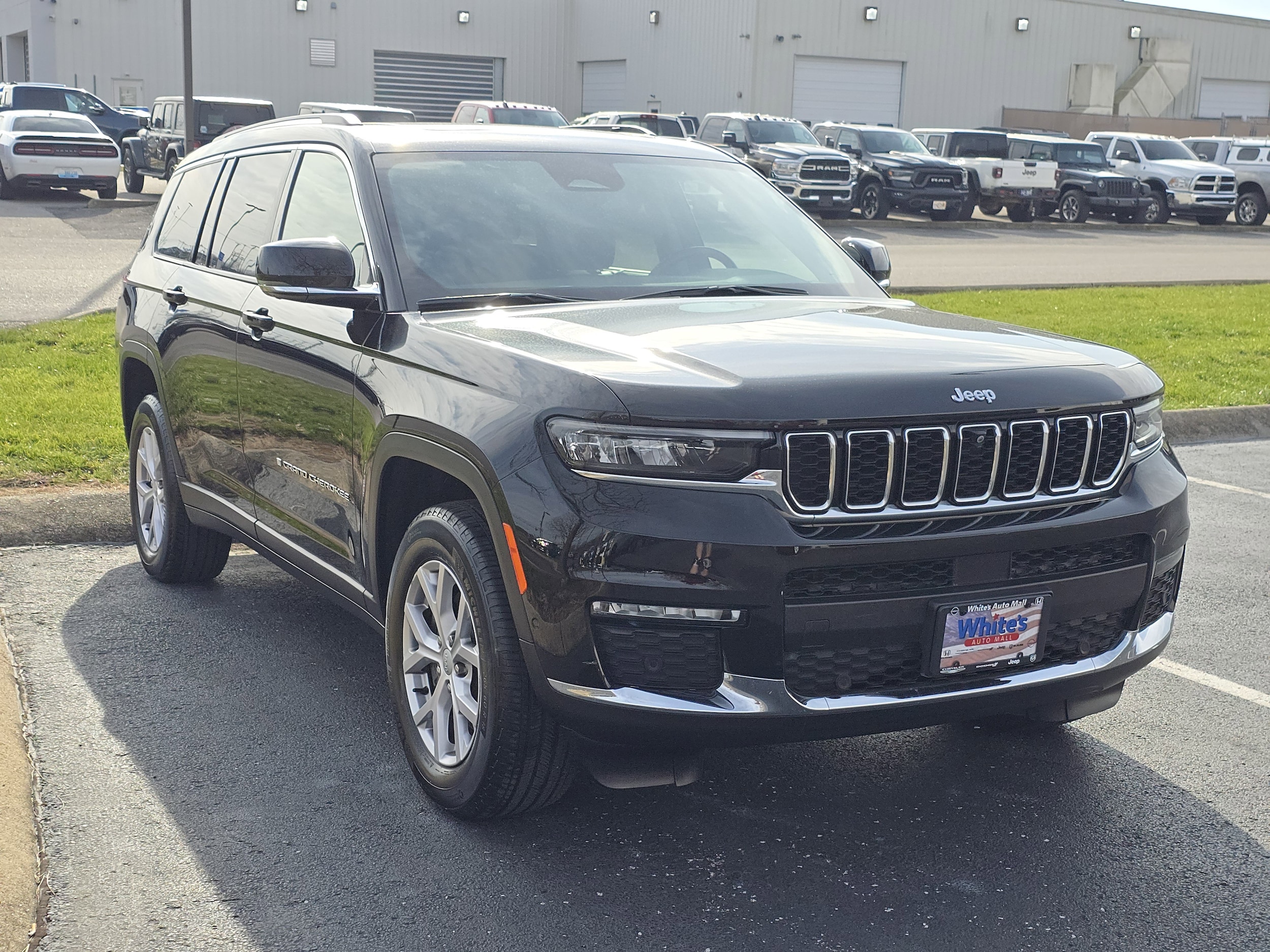 2022 Jeep Grand Cherokee L Limited's photo