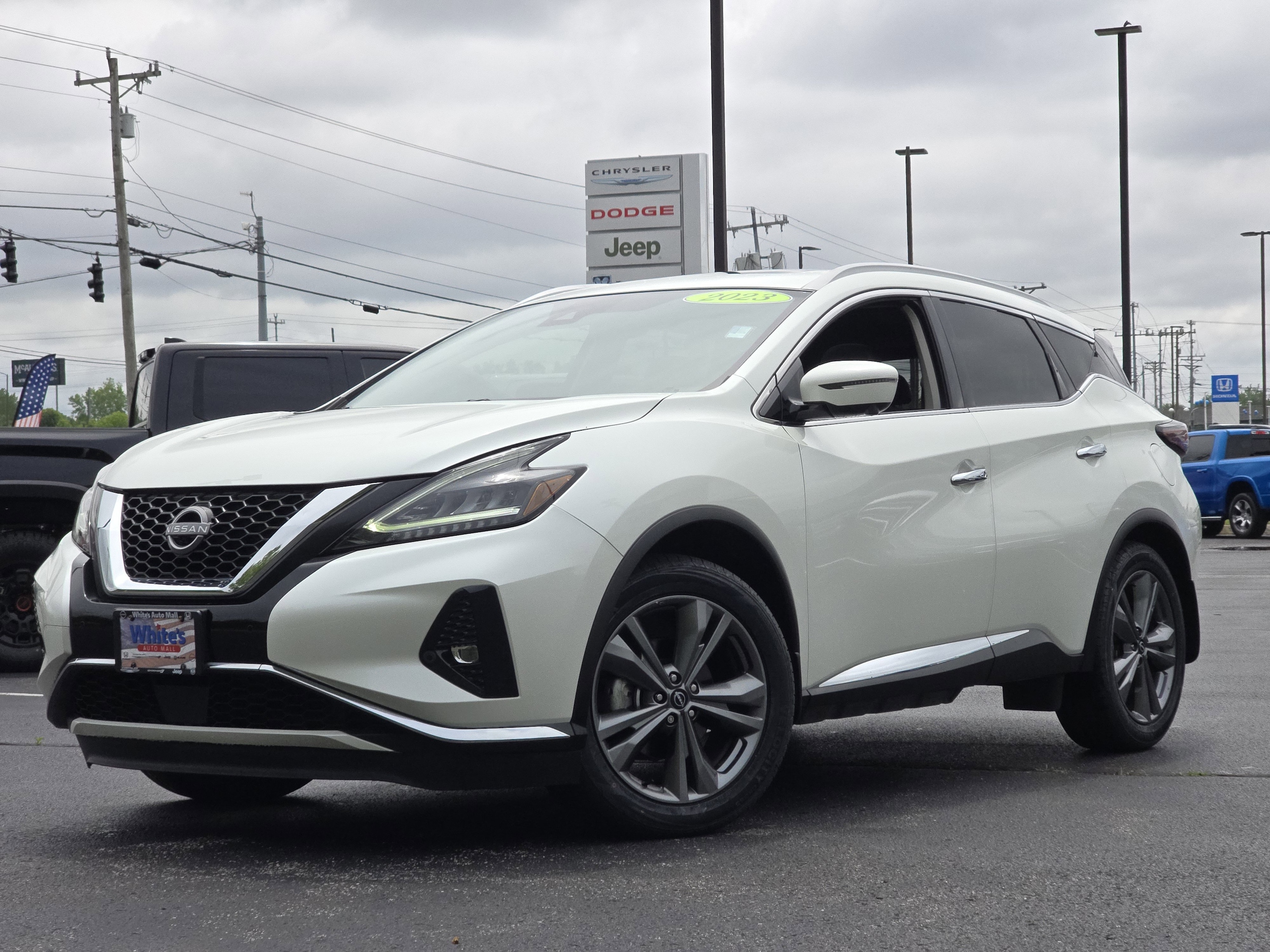 2023 Nissan Murano Platinum FWD's photo