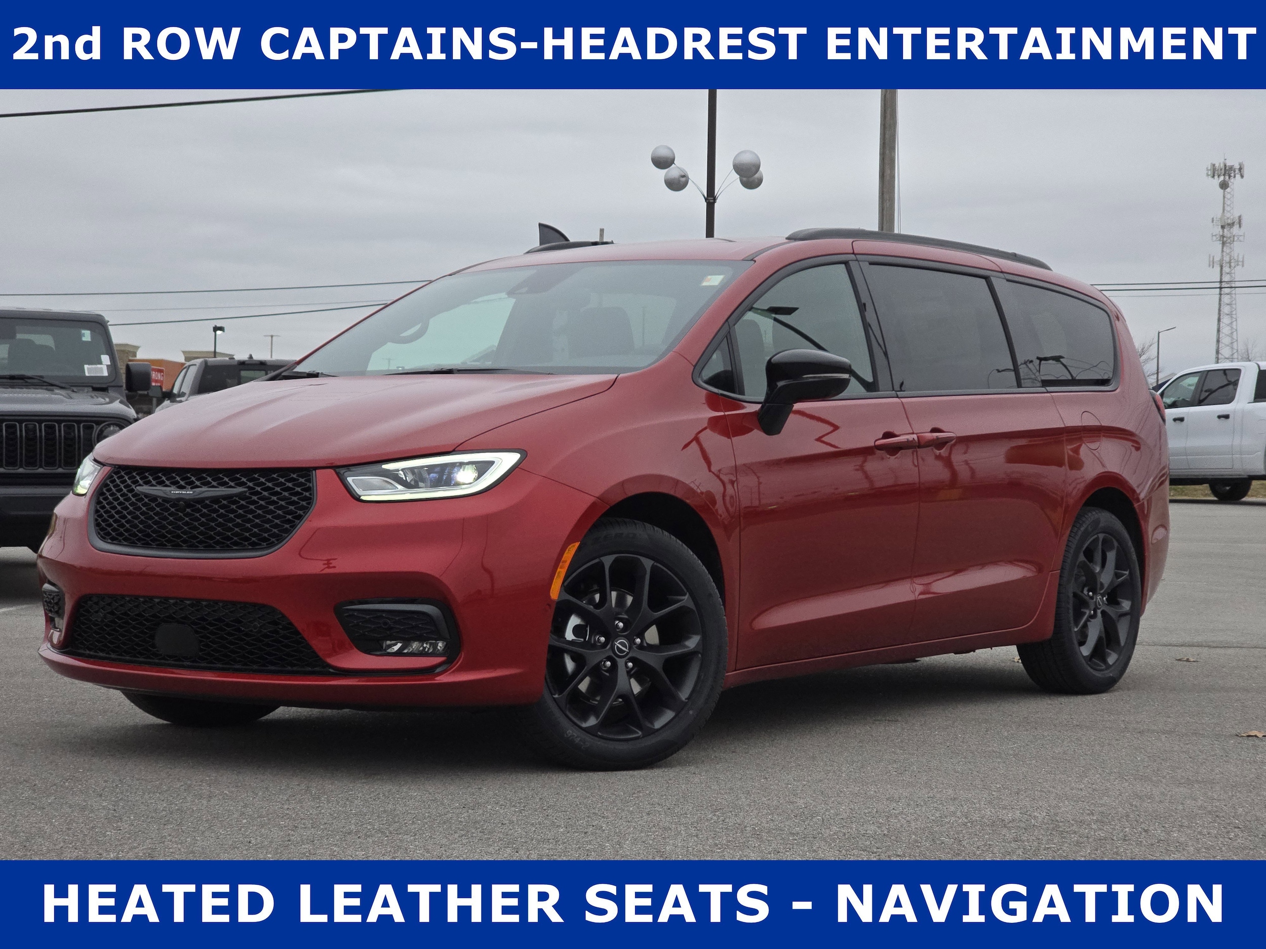 2026 Chrysler Pacifica Select's photo