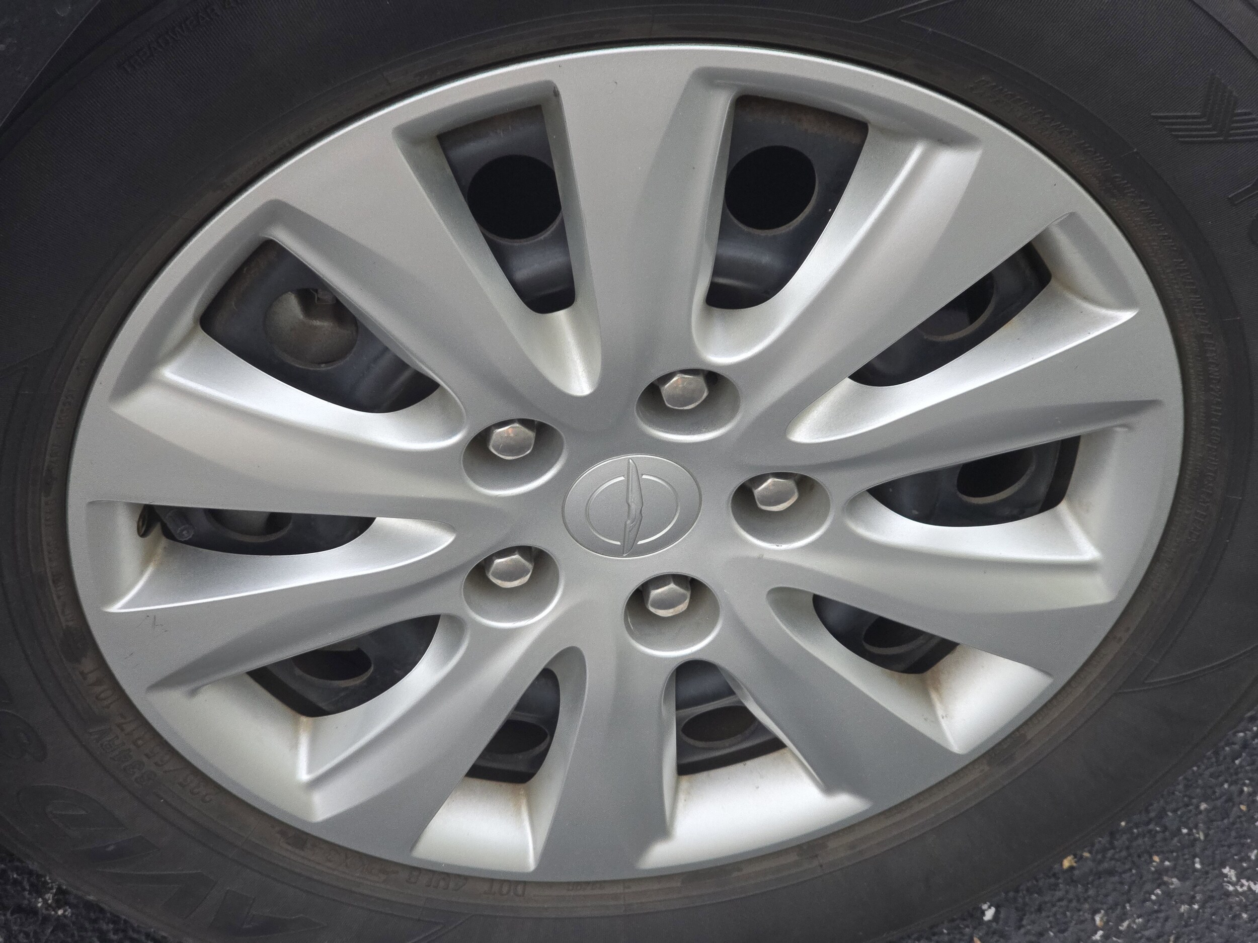 2018 Chrysler Pacifica L photo 3