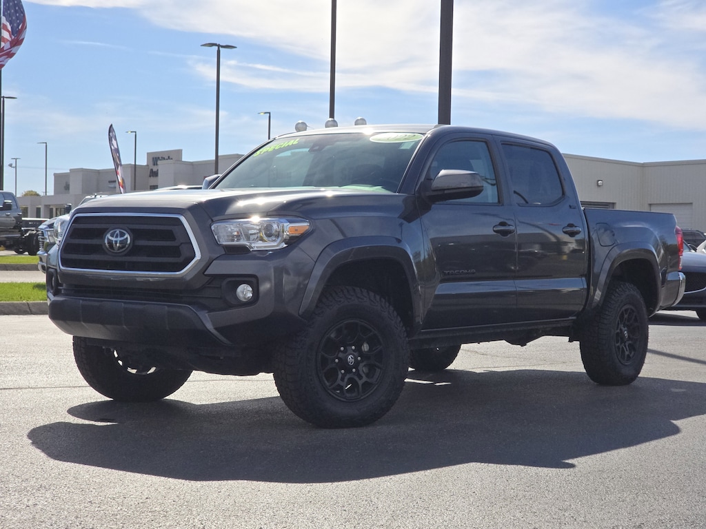 Used 2022 Toyota Tacoma SR5 Crew Cab