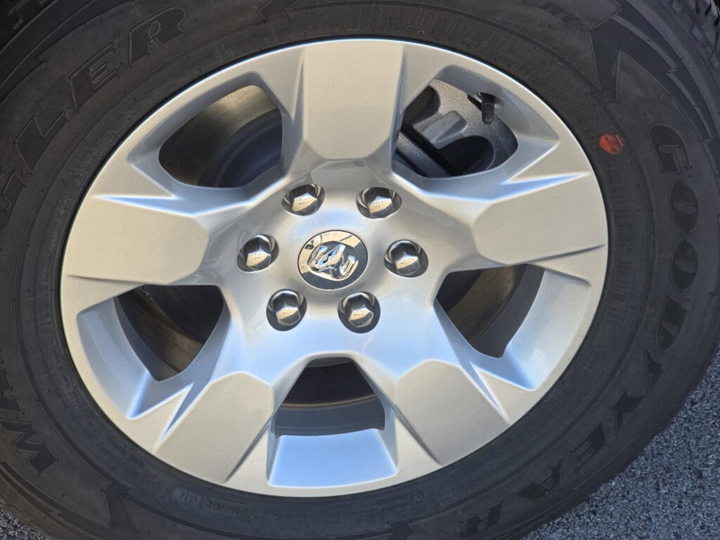 2025 Ram 1500 Big Horn photo 2