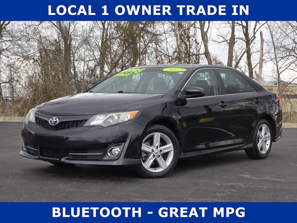 Used 2012 Toyota Camry SE Sedan
