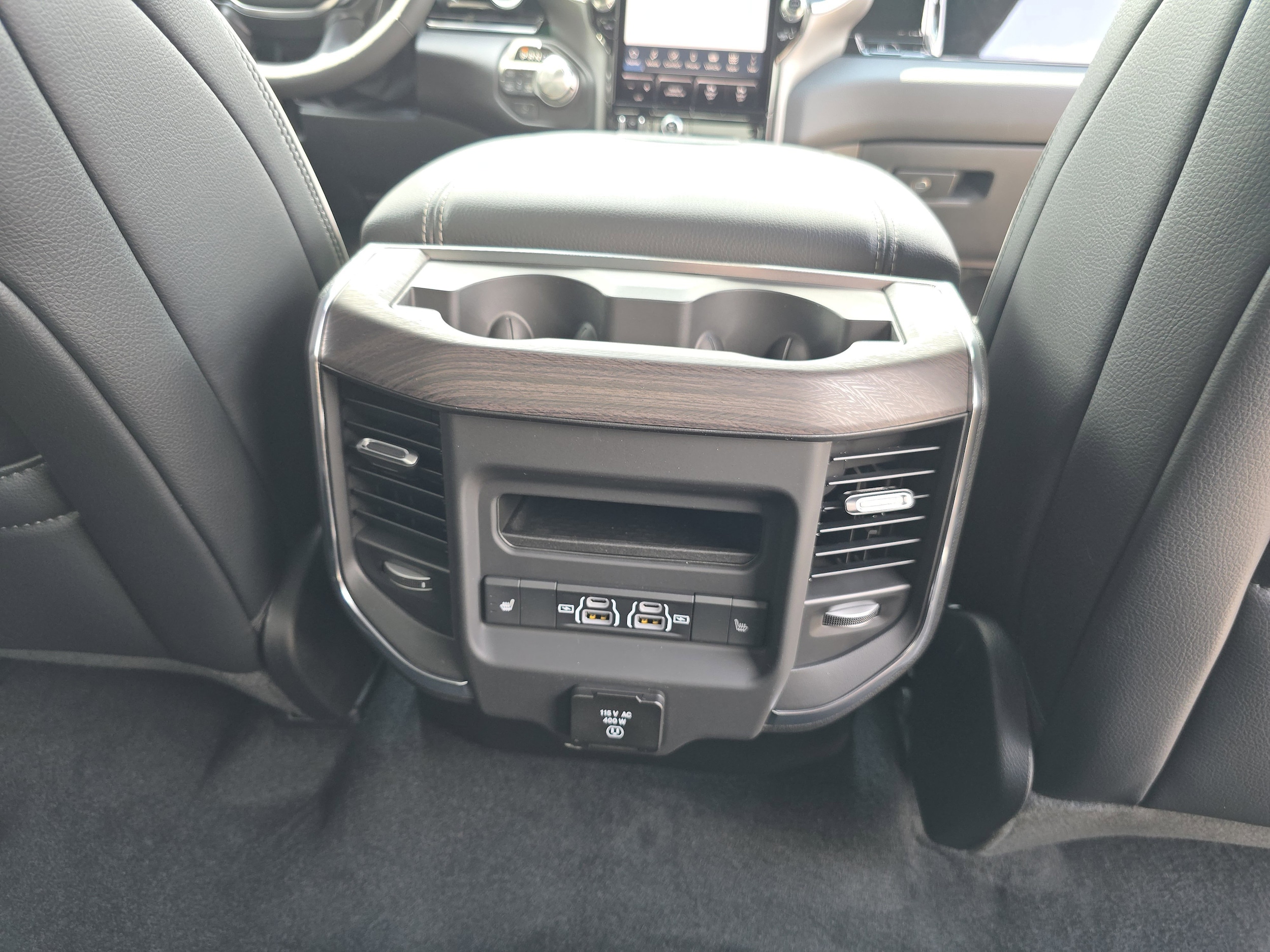 2026 RAM 1500 Laramie - Photo 32