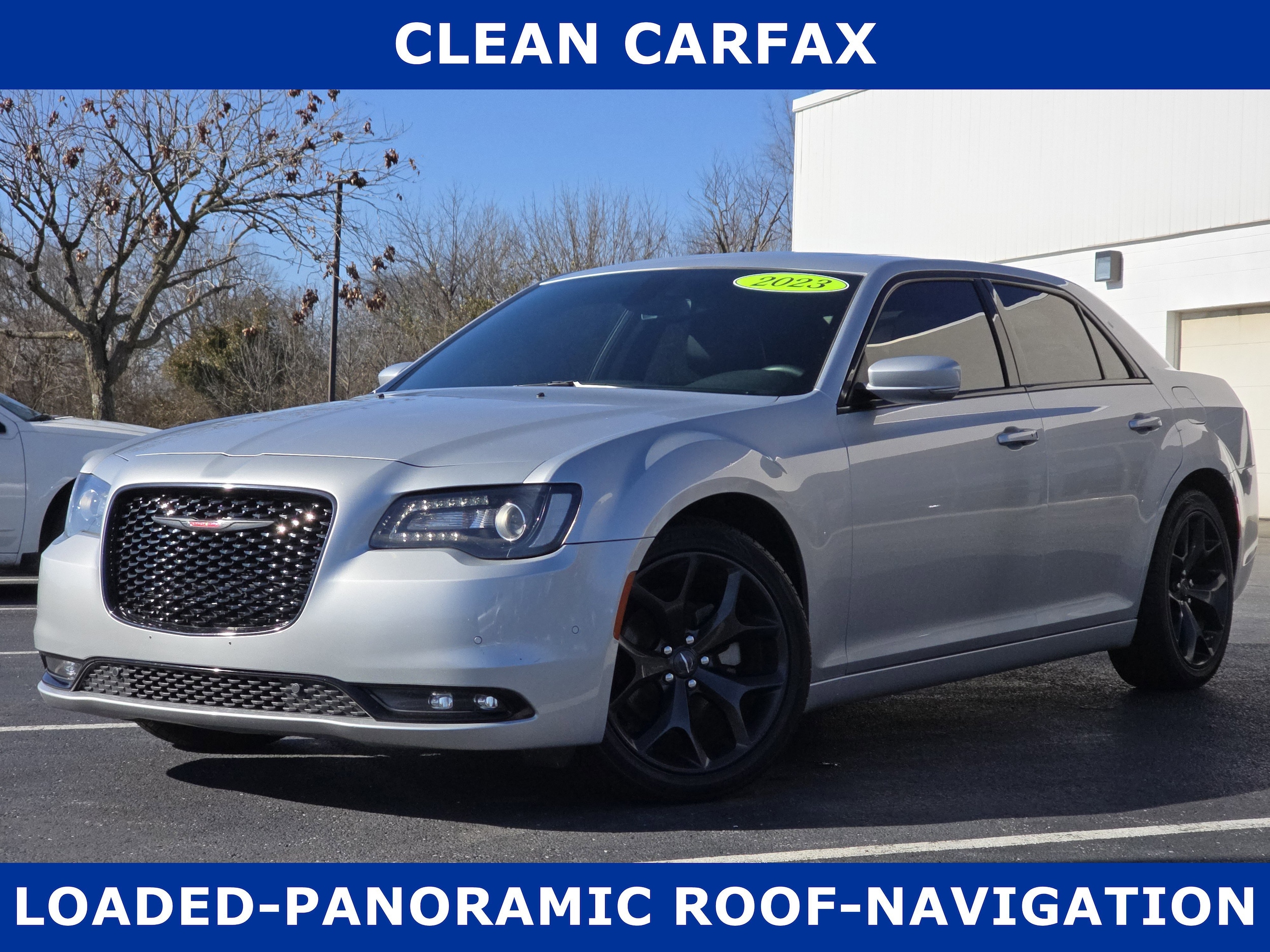 2023 Chrysler 300 S's photo